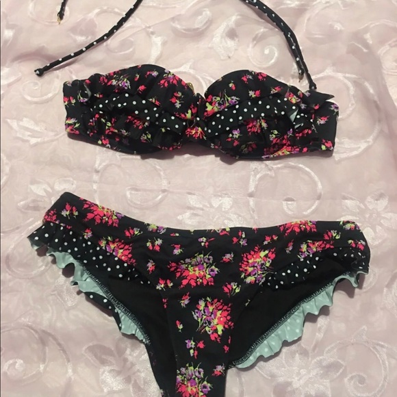 VS BIKINI - Picture 2 of 6